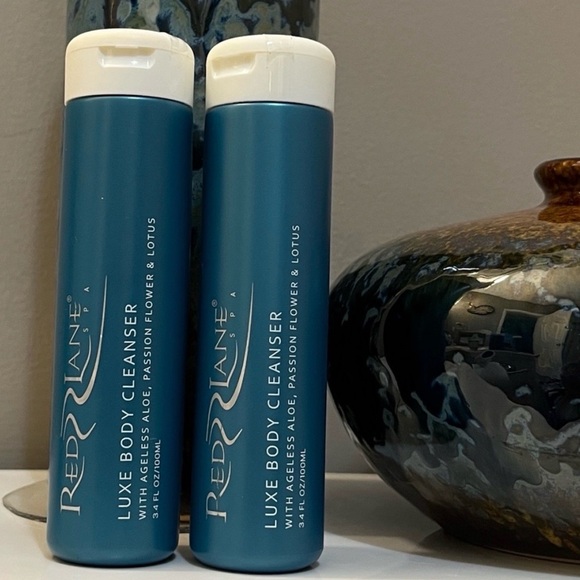 Sandals Red Lane Spa Luxe Body Cleanser Set🌿🆕🌿2- 3.4oz Bottles